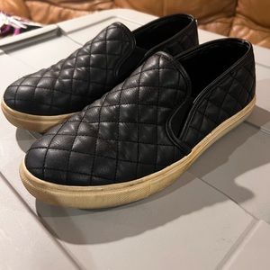 Steve Madden Eccentreco Slides